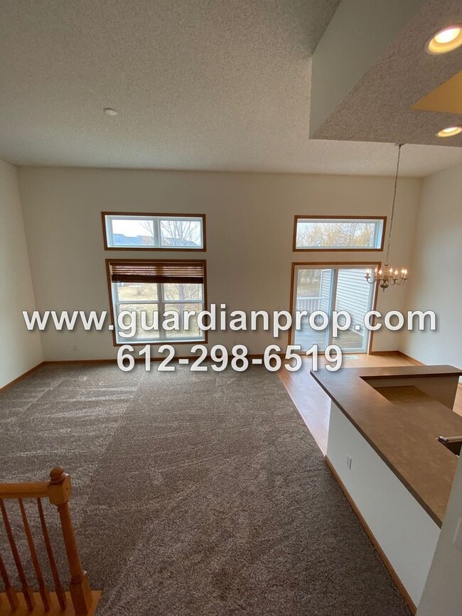 Building Photo - 15435 Foster Dr N