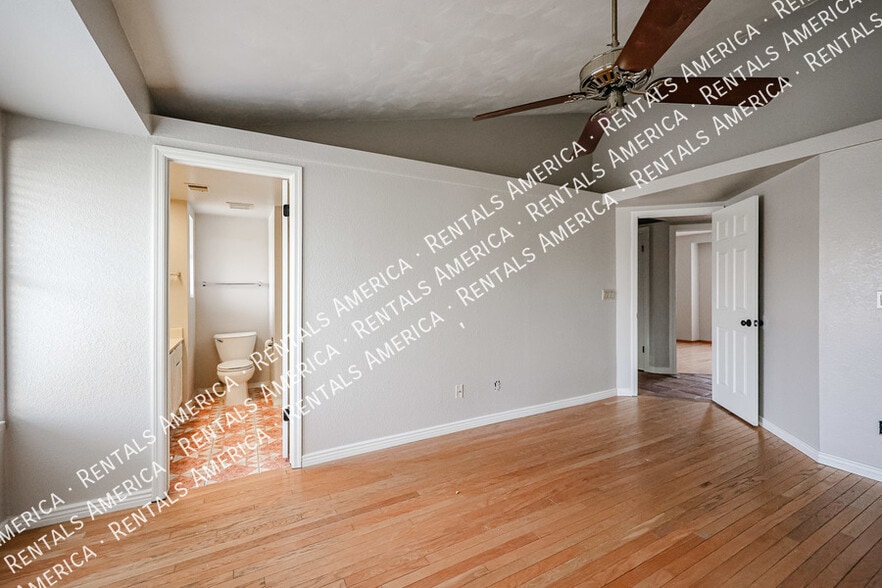 Building Photo - 18433 N 56th Dr