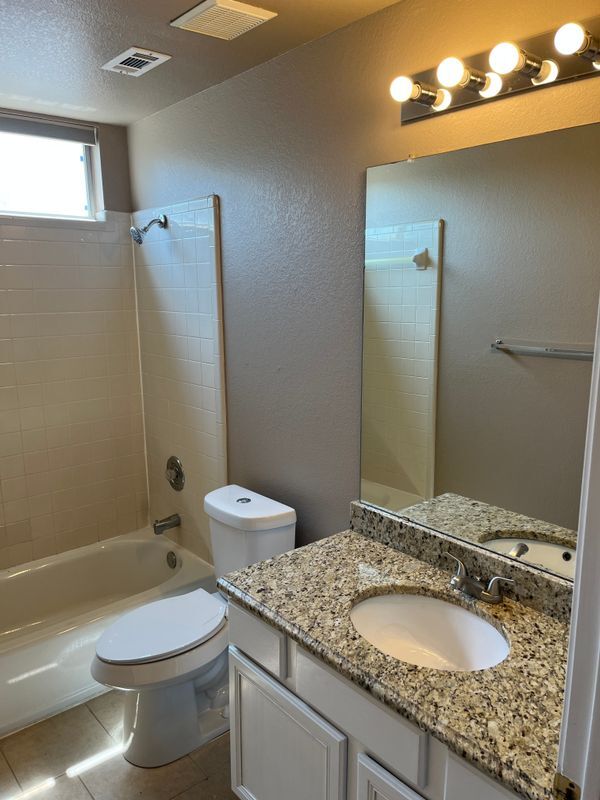 Building Photo - 2509 Tandi Trail Cove