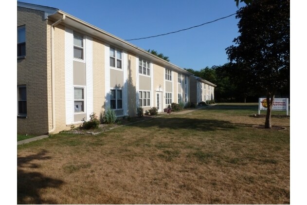 Building Photo - Sunrise Valley