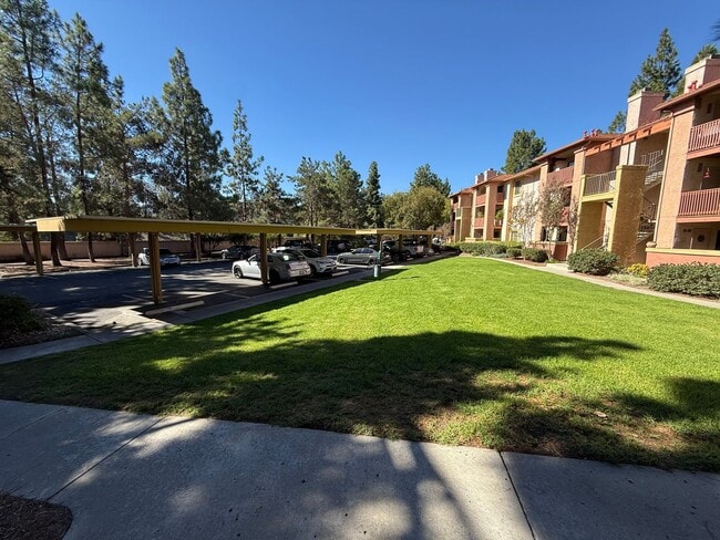 Building Photo - 2 Bedroom Apartment in Il Palio, Rancho Be...