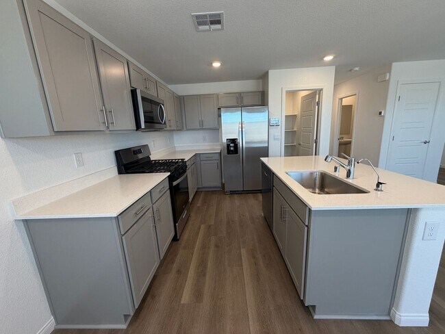 Building Photo - New Build - Never Lived In