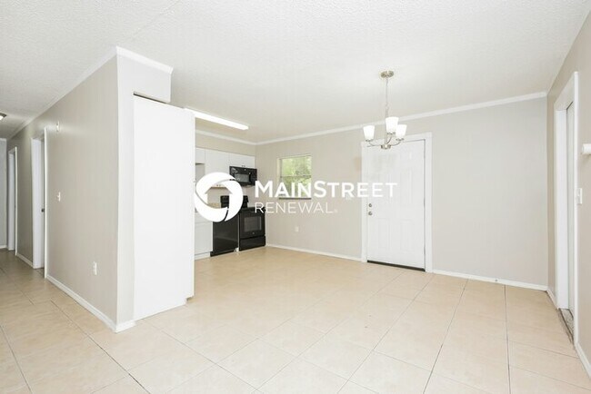 Building Photo - 3 Bedroom Pet-Friendly Home in APOPKA, FL with Main Street Renewal