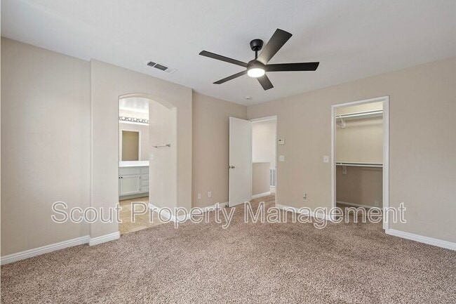 Building Photo - 43093 Teramo St