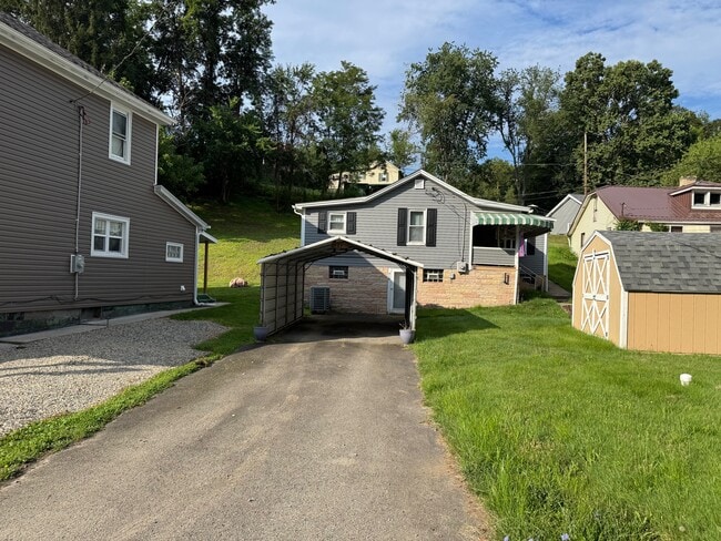 Building Photo - 318 Pike Run Dr