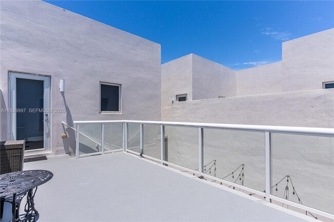 Building Photo - 6410 NW 105th Pl