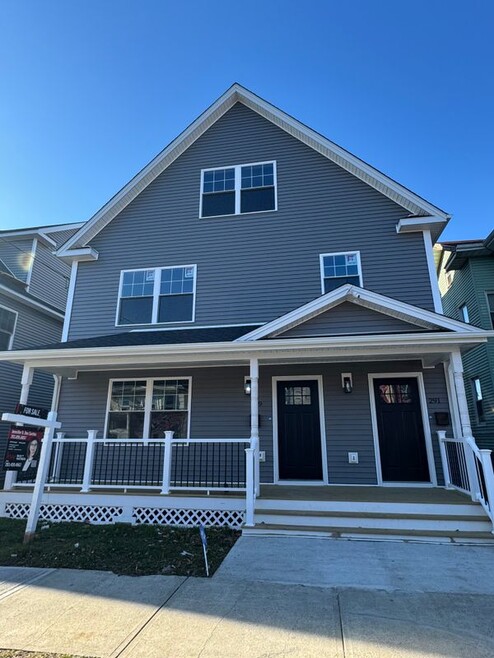 Building Photo - 279 Harriet St