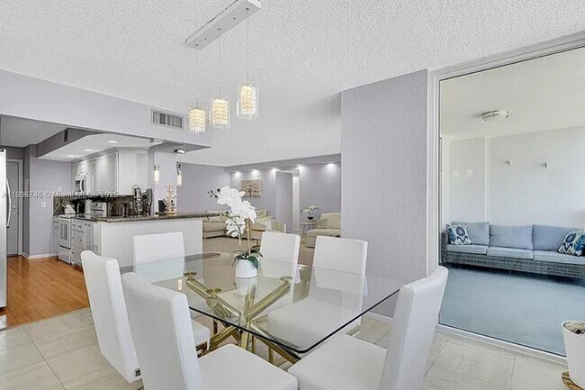 Building Photo - 1880 S Ocean Dr