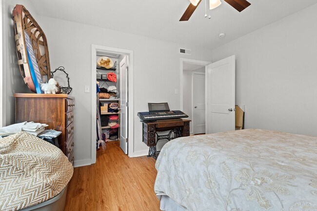 Building Photo - Adorable Upgraded Condo Available Soon!