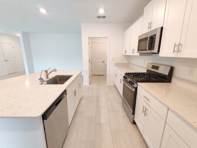 Building Photo - 22279 Storybook Cabin Wy