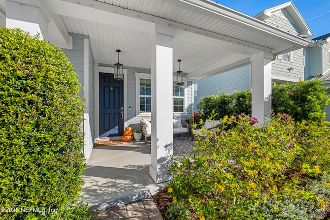 Building Photo - 1067 Seaside Dr N