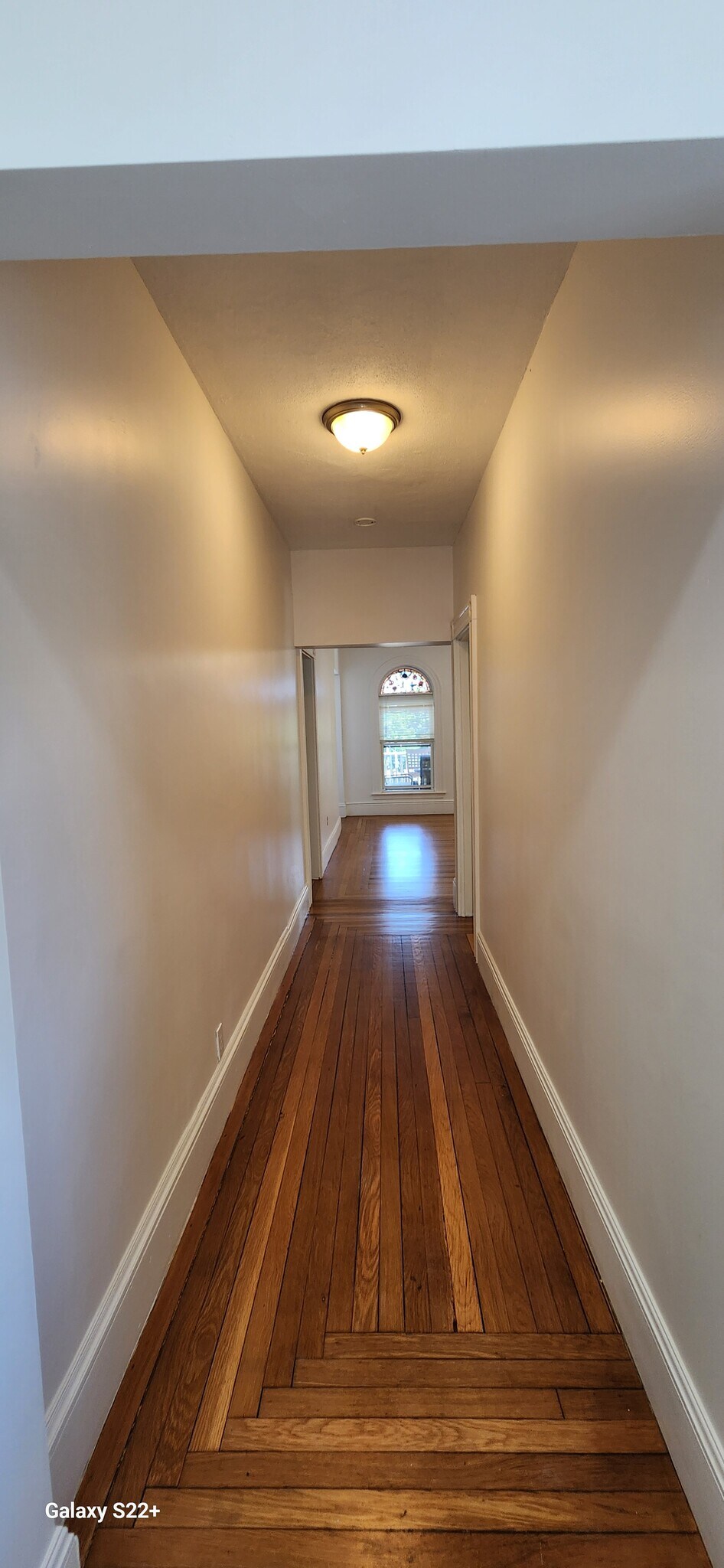 Building Photo - 389 Newport Ave