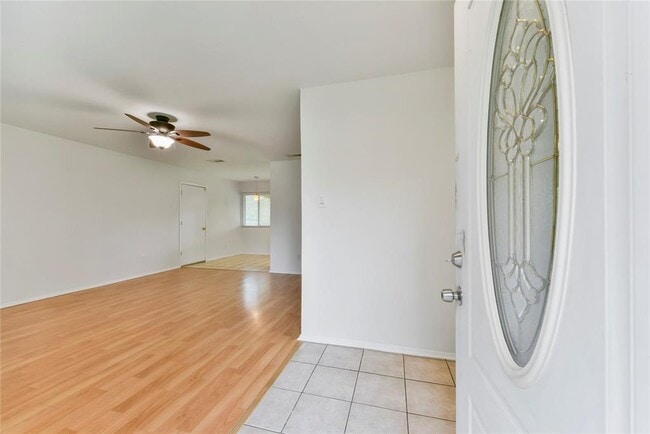 Building Photo - 8402 Romney Rd