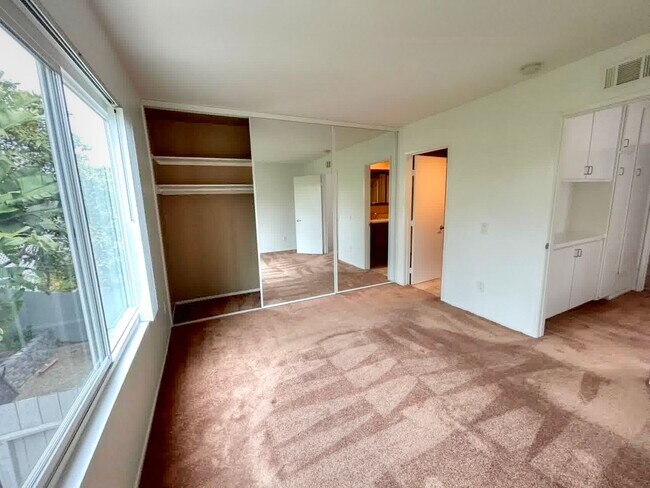Building Photo - 33936 Alcazar Dr