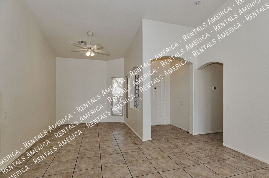 Building Photo - 2312 W Mystic Mountain Dr