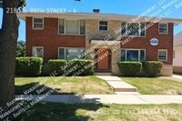 Building Photo - 2180 S 96th St