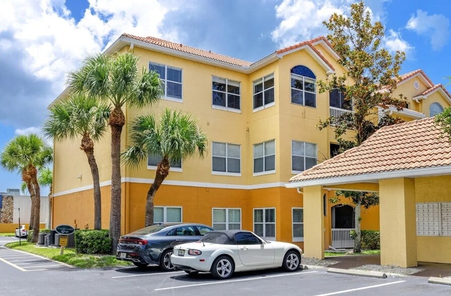 Building Photo - 10764 70th Ave