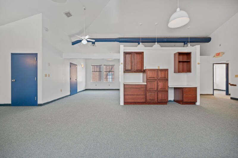 Building Photo - 4630 Pleasant Ave