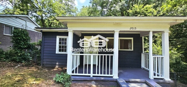 Building Photo - 2015 Detroit Ave NW