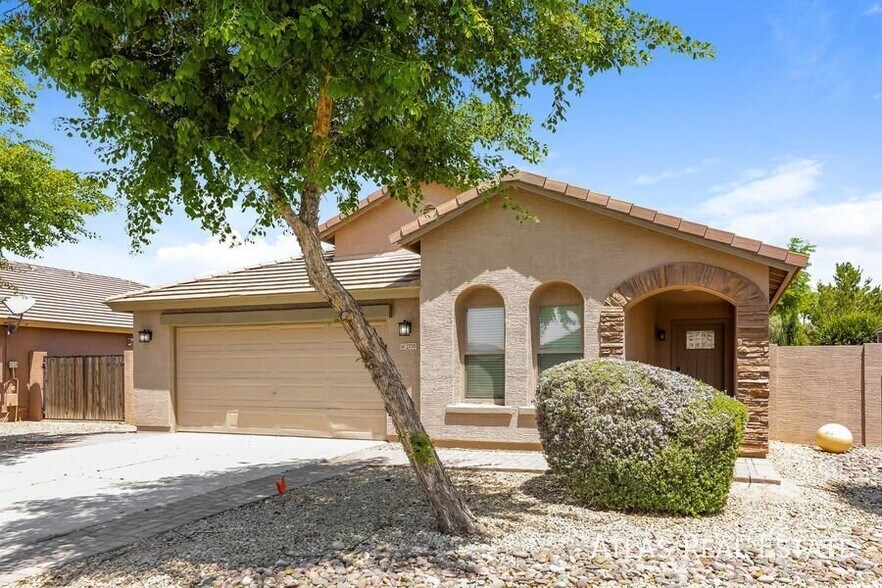 Building Photo - 2770 E Dust Devil Dr