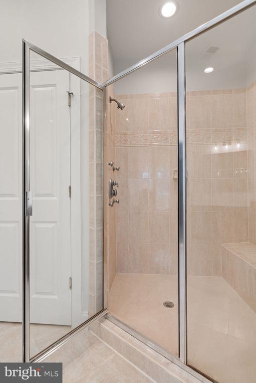 Building Photo - 9185 Topaz St