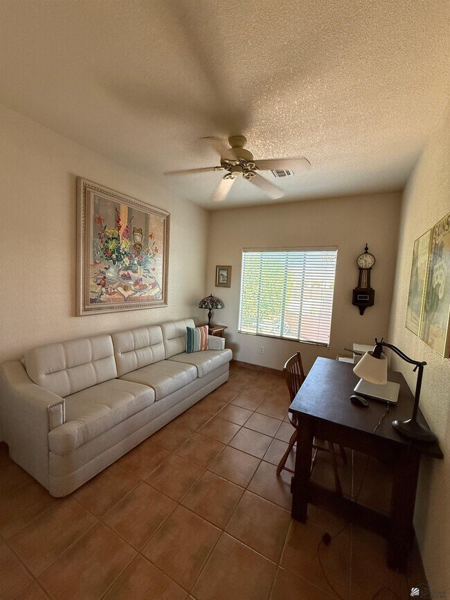 Building Photo - 12665 E Daybreak Pl