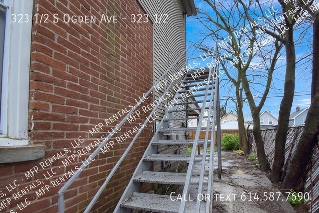 Building Photo - 323 1/2 S Ogden Ave