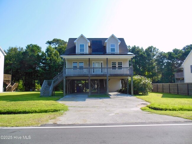 Building Photo - 807 Driftwood Dr