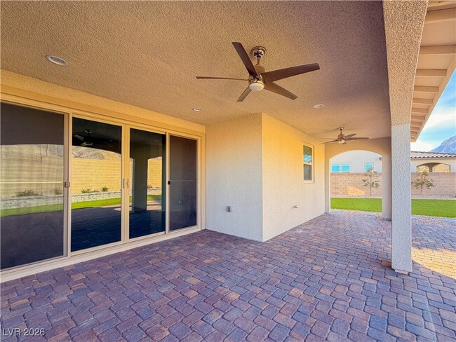 Building Photo - 11870 River Hawk Ave