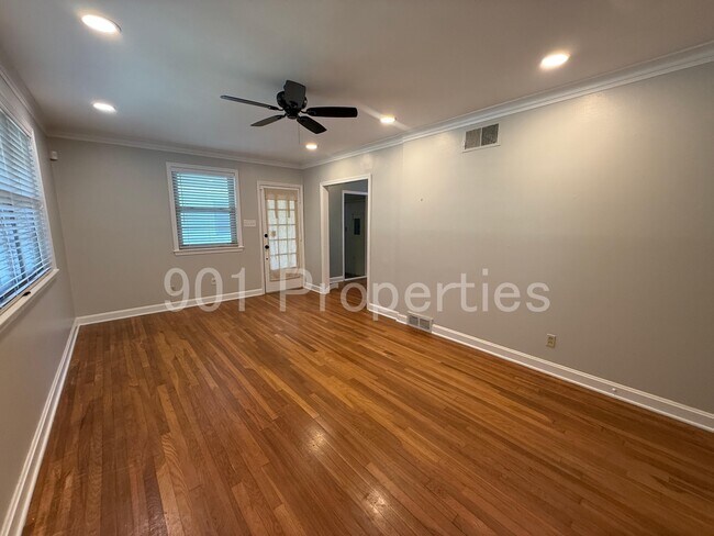 Building Photo - 4963 Sequoia Rd