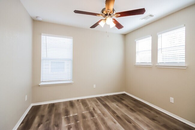 Building Photo - 11438 Flying Geese Ln