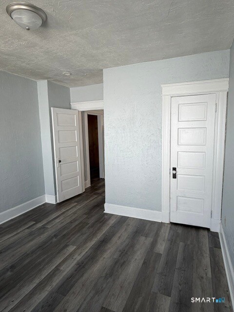 Building Photo - 728 Highland Ave