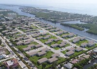 Building Photo - 850 Horizon W