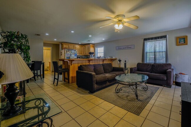 Building Photo - 1535 Cedar Shoals Dr