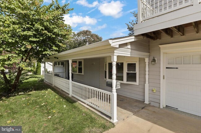 Building Photo - 5202 Garner St