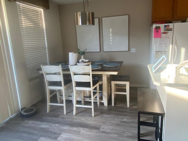 Building Photo - 6276 Westcott Cove Blvd