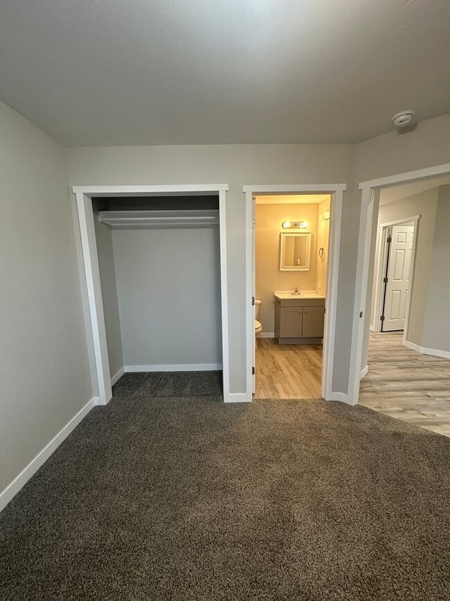 Building Photo - Brand New & Charming 2 Bedroom, 2 Bathroom Unit in St. Anthony! ($200 OFF OF FIRST MONTHS RENT!)