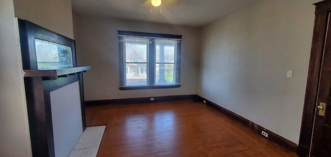 Building Photo - 1527 Dixmont Ave