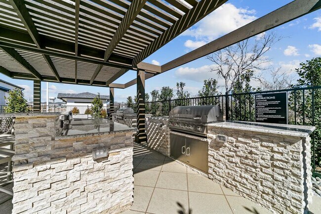 Building Photo - 920 Imperial Blvd