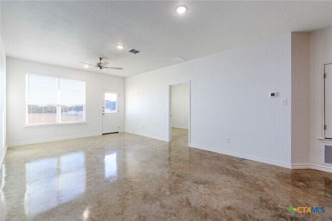 Building Photo - 3802 Pecan Hickory Trl