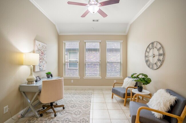 Building Photo - 22310 Taren Ct