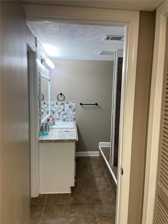 Building Photo - 1801 Azalea Dr