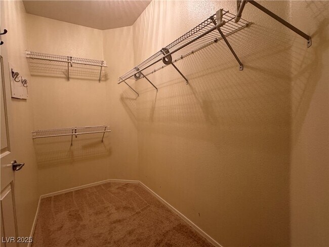 Building Photo - 3025 Seaford Peak Dr