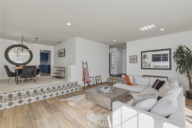 Building Photo - 716 N Lucia Ave