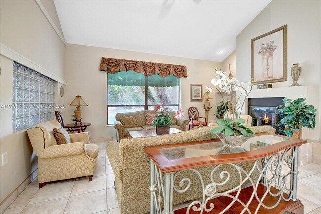 Building Photo - 9999 Summerbreeze Dr