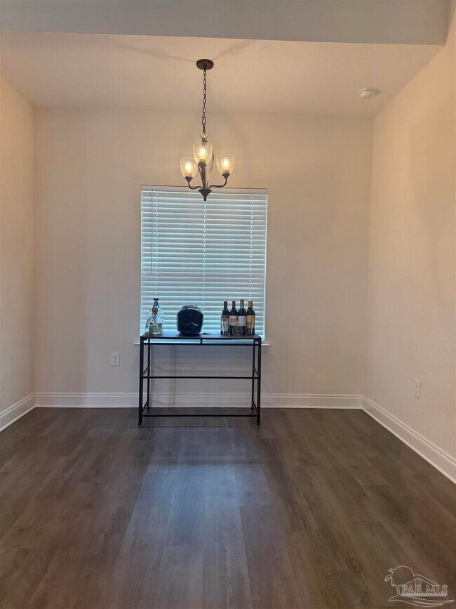Building Photo - 5511 Micanopy Dr