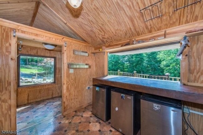 Building Photo - 3 India Brook Dr