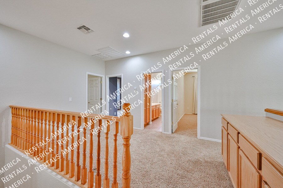 Building Photo - 9710 S 45th Ave