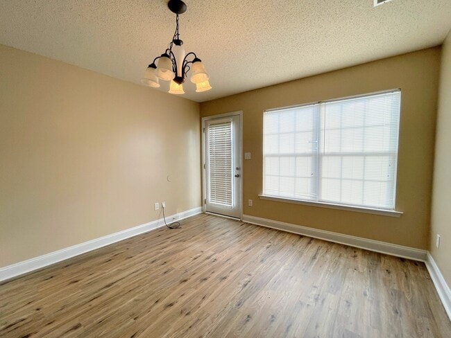 Building Photo - 29712 Robert Lee Ct