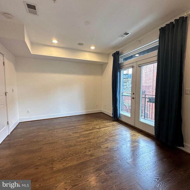 Building Photo - 1478 Harvard St NW